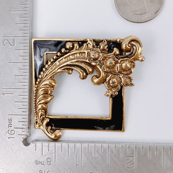 Vintage Brooch Black Enamel Baroque Revival Square Art Frame Gold Tone Pin - Picture 8 of 9
